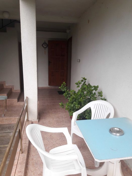 Продавам имот - четири етажна обзаведена къща