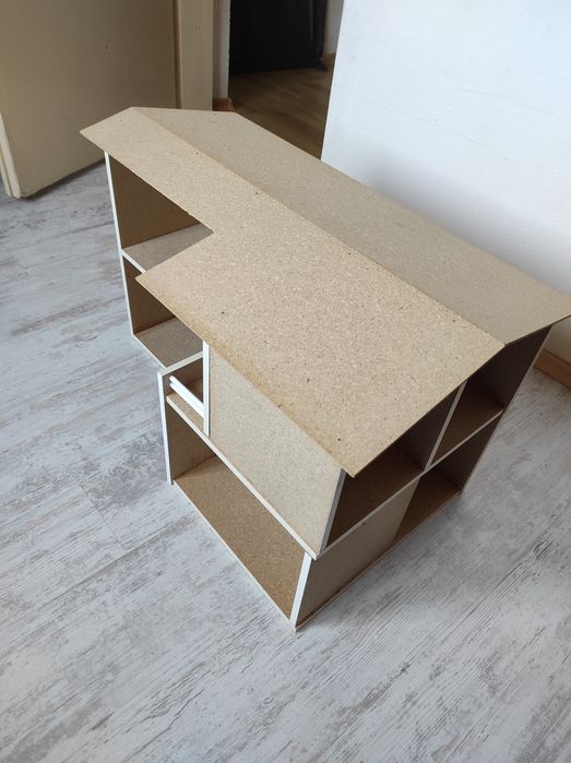 Къща за кукли от дърво