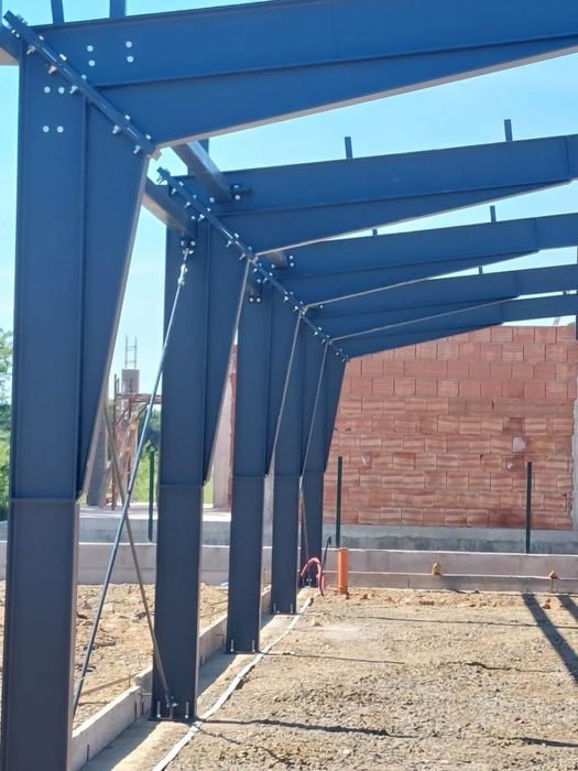 Hale metalice structura metalica din HEA si IPE