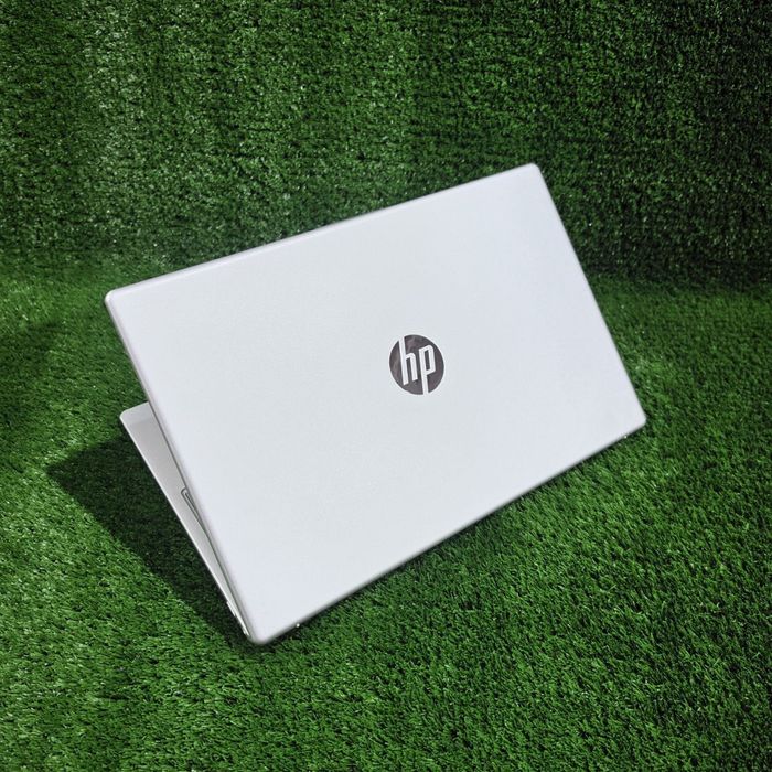 Hp ноутбук янги N935
