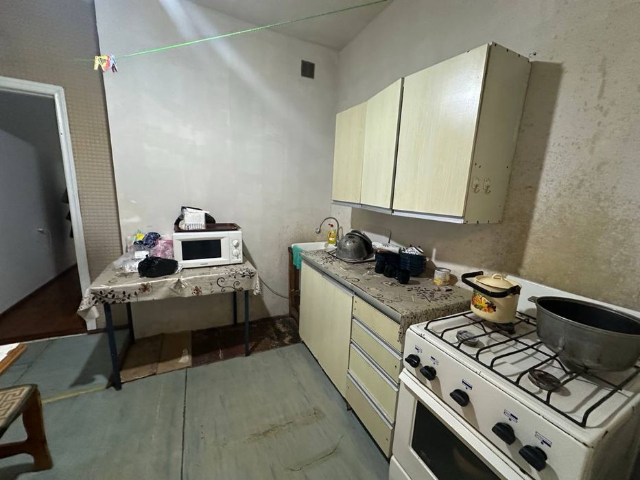 Сергелинский р-н Куйлюк массив 5 4/5/5 франция 100м2 балкон 2х6