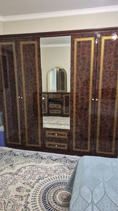 Спальний гарнитур б/у