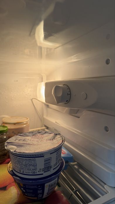 Холодильник Indesit