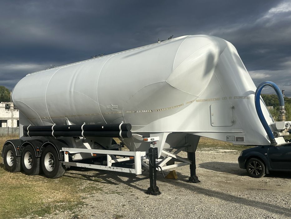 Vand sau schimb semiremorca ciment Spitzer(cimentruck)