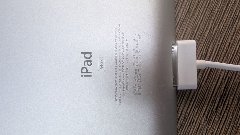 Продам iPad 3 (рабочий)