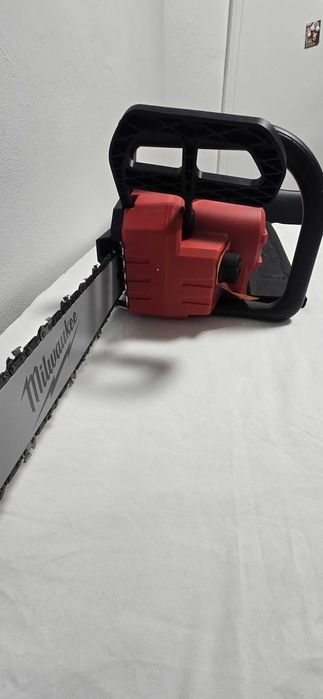 Drujba, Fierestrau cu lant Milwaukee m18 FCHS, lama de 40cm