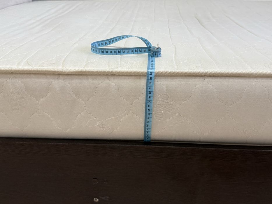 Продам кровать + матрас +покрывало