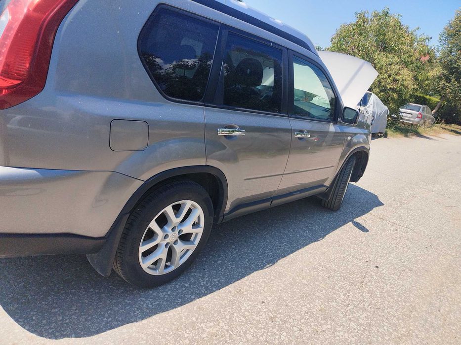 Nissan X-Trail T31 2.0 dci на части.