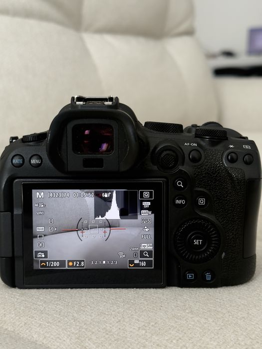 Vand canon r6mk2 si rf 24-70 f/2.8