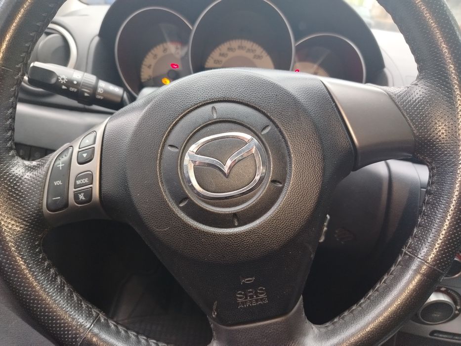 Mazda 3  1.6 benzină 2008