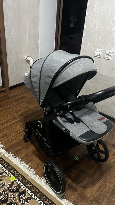 продам коляску в отличном состоянии