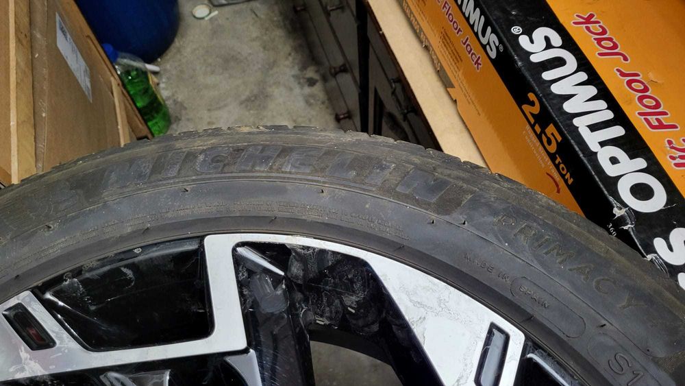 Anvelope de vara Michelin 235/50 R19 DOT2823