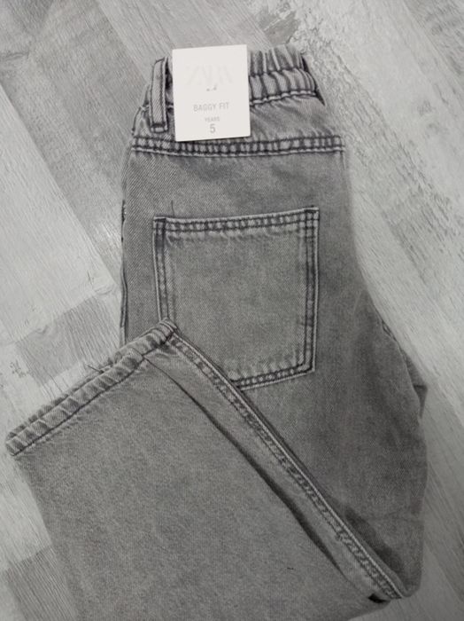 Blugi fetițe, marca Zara, mărime 110cm(5ani)