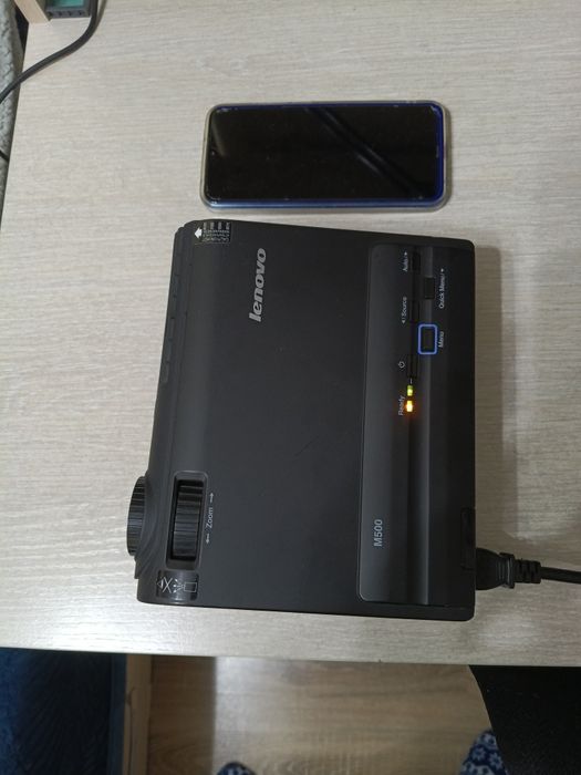 Мини проектор Lenovo M500