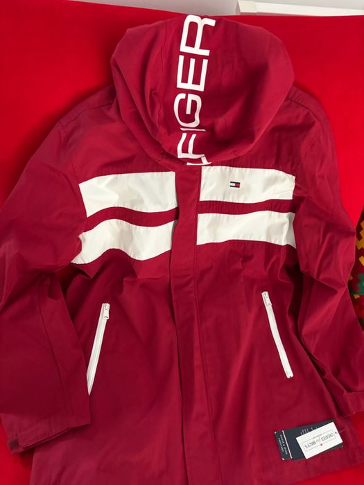 Geaca Tommy Hilfiger noua originala