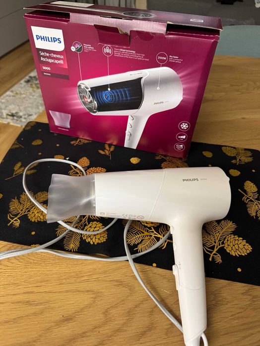 Cешоар Philips BHD500/00 - 2100W