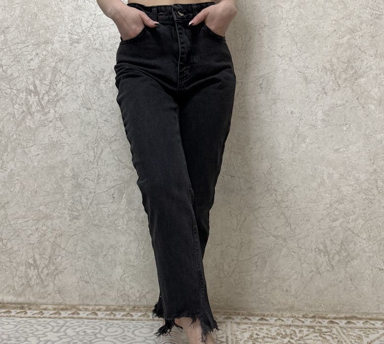 Продам джинсы мом