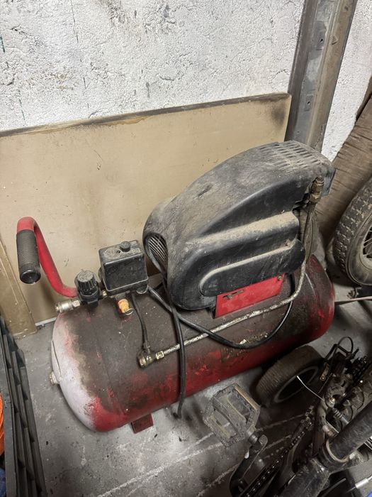 Compresor 50L  220w