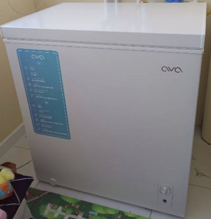 Морозильник AVA CFR-200W 198 л белый