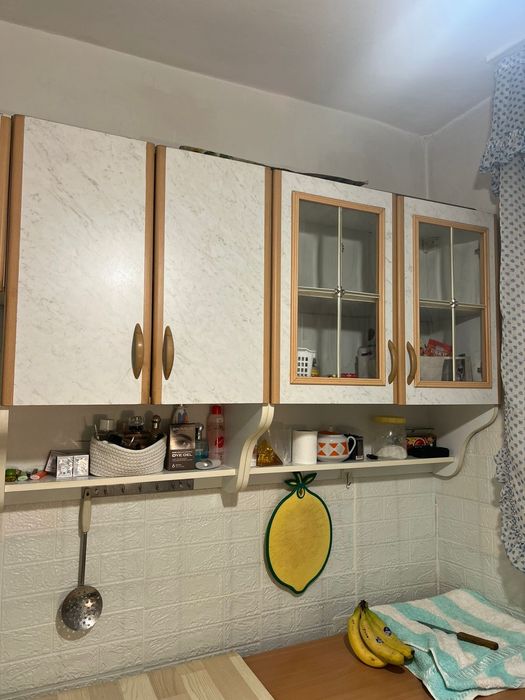 Продам кухню в белом цвете