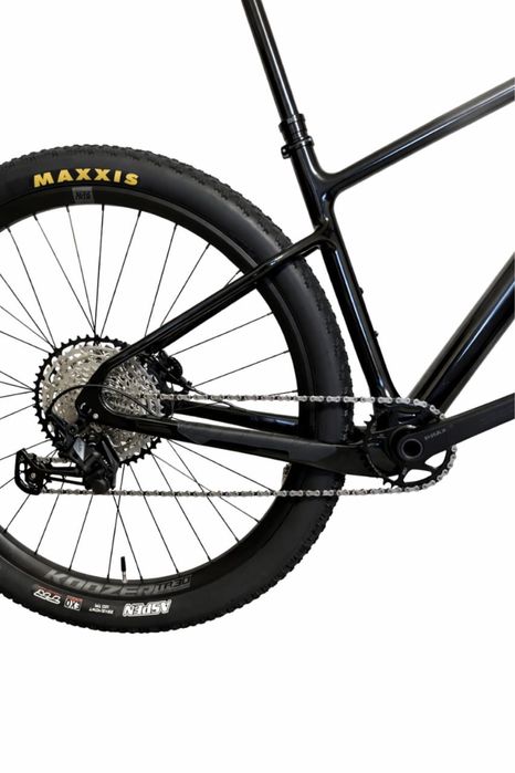 Карбоновый велосипед