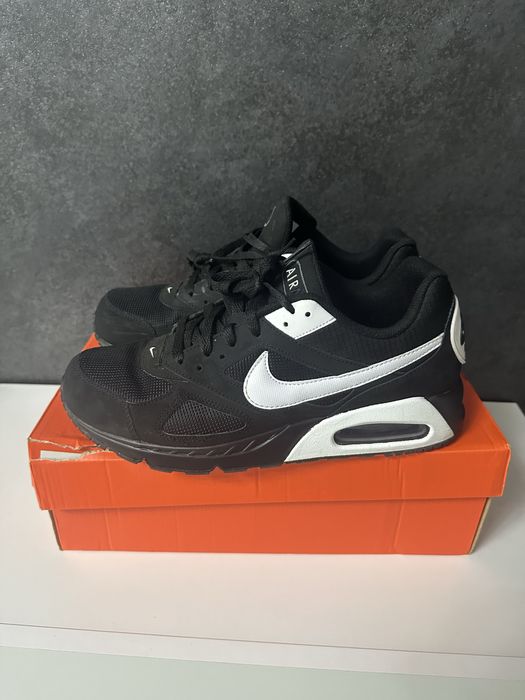 Nike Air Max Ivo —43 номер чисто нови
