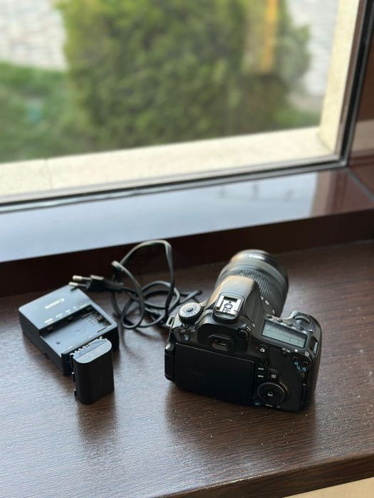 Canon EOS 60D фотоаппарат