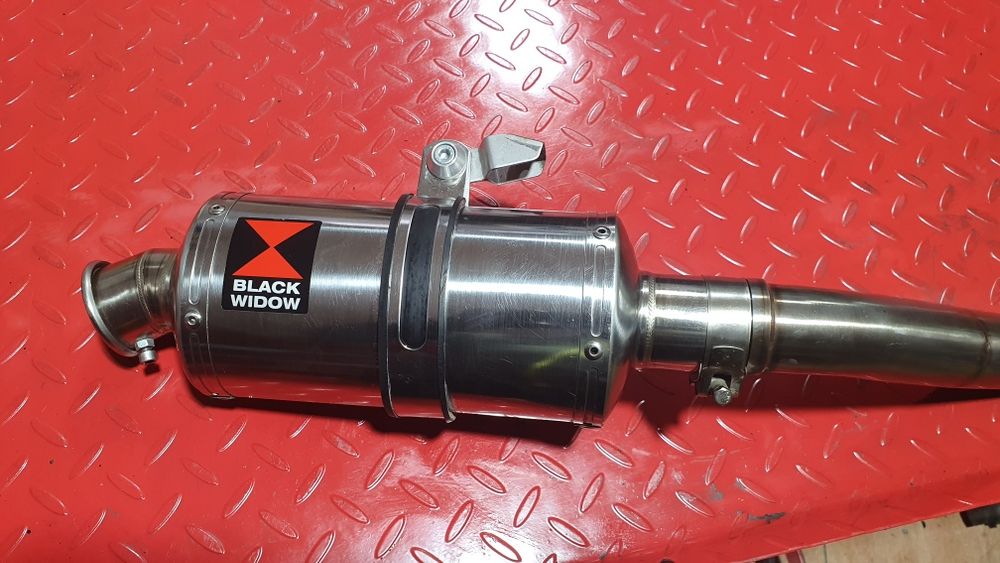 Vand evacuare honda cbr 650f  black widow