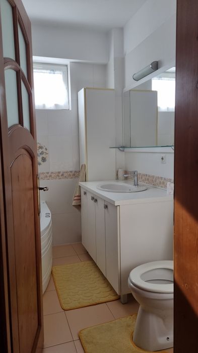 Închiriez apartament Sibiu  zona Turnisor, etaj 2 , loc  de parcare propriu