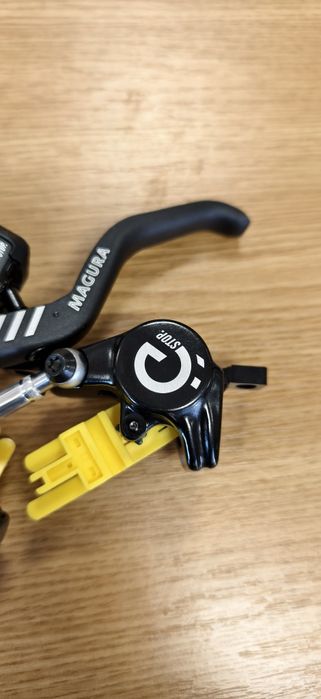 Комплект спирачки Magura MT 5 E Stop (L.850mm/1850mm) 4/2  бутални