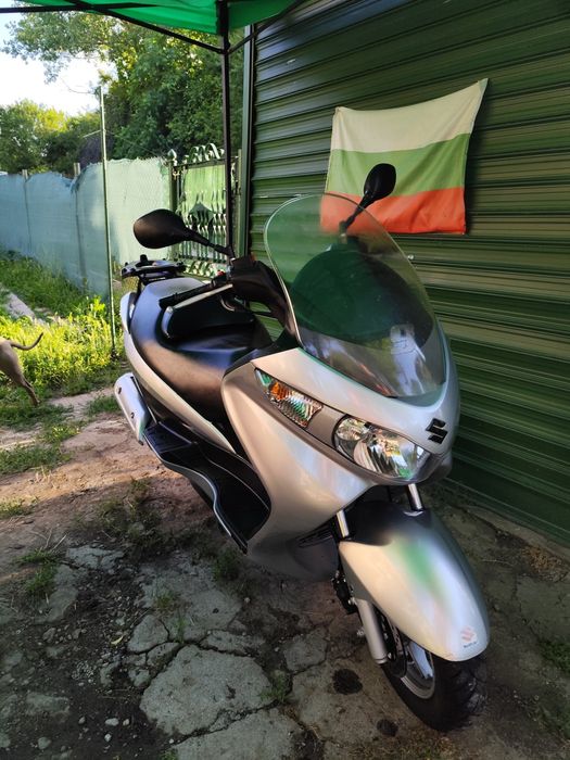 Сузуки Бъргман 200 Suzuki burgman 200