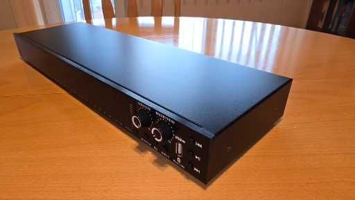 31 октавен спектрален анализатор, екулайзер, USB плеър