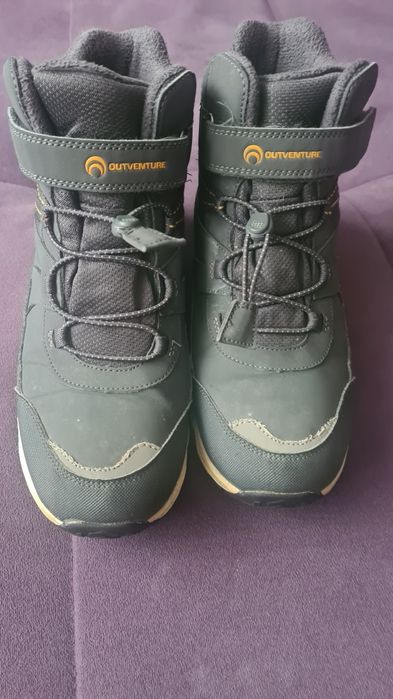 Продам зимние ботинки для мальчика