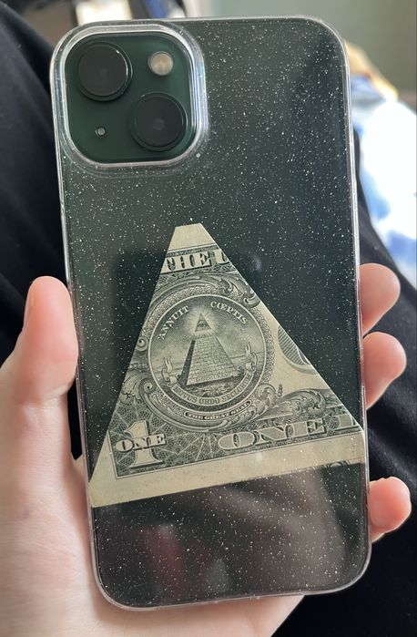 Продаю Айфон 13 б/у