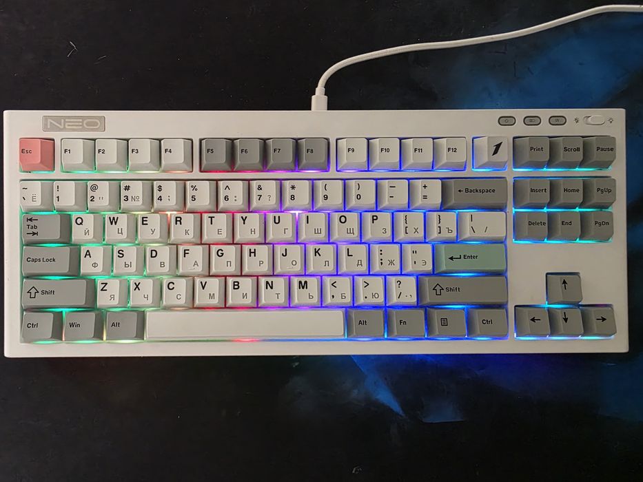Igravoy komputer komplekt sotiladi.