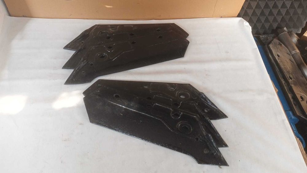 Cutit cu dalta pentru plug reversibil Kuhn Huard