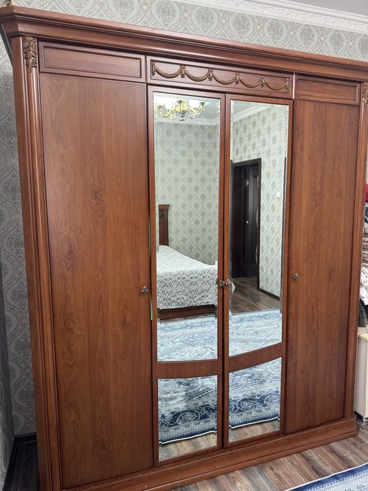 Спальный гарнитур