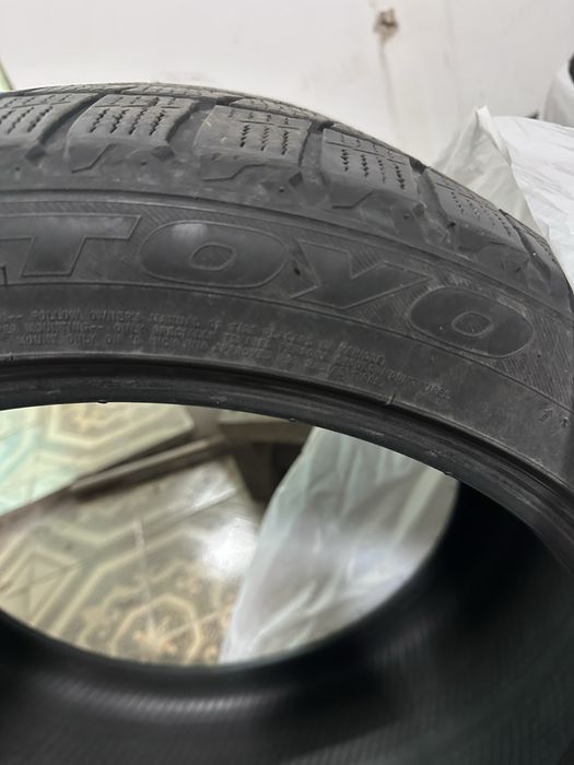Toyo 255/40/R19, зимние
