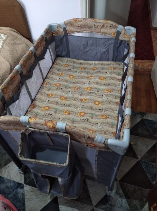 Продам детский манеж