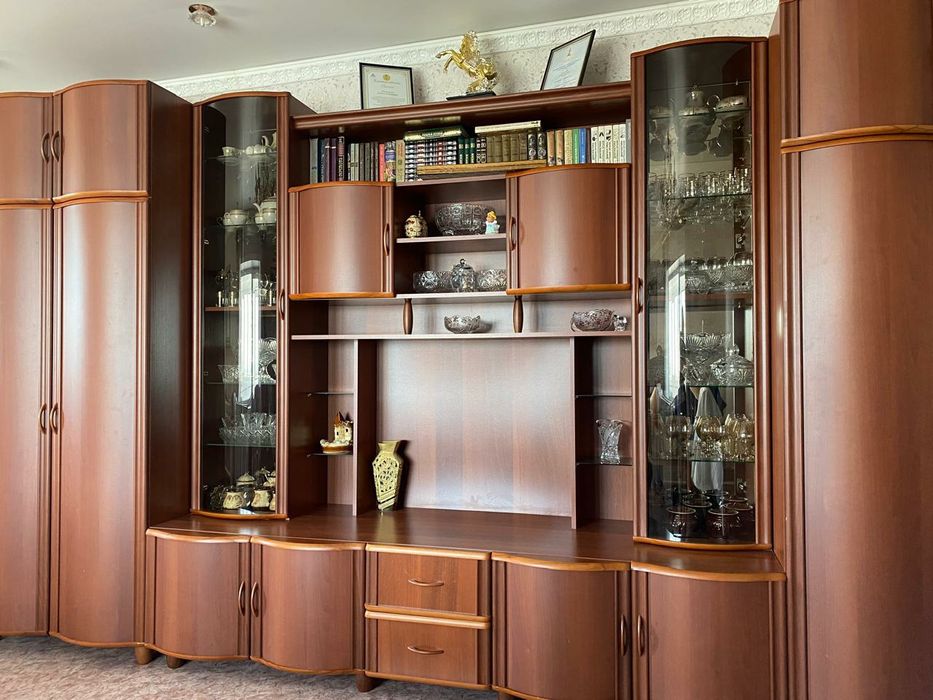 Продаётся стенка