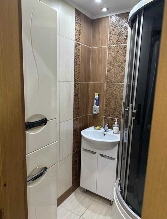 Продам 2х ком в центре Рахмет