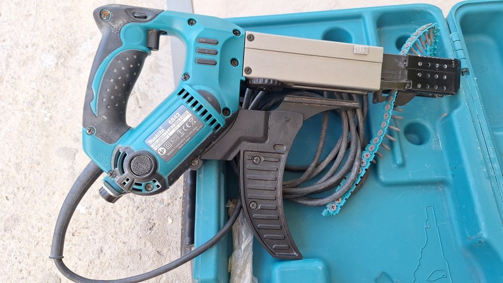 De vânzare masina de insurubat makita 6842