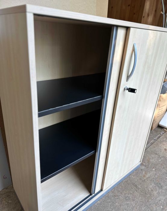 Dulap Documente SteelCase; Fiset cu cheie si 2 usi glisante; Comoda cu rafturi metalice; Dulap cu depozitare