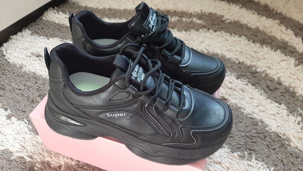 Обувь новая 40рр, 39рр