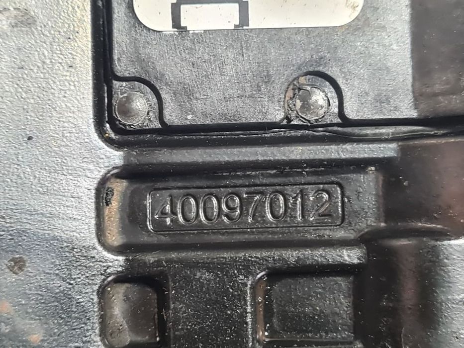 Cutie de Tranfer Grup Fata Jeep Cherokee V 2.0 2013 - 2017 140CP Manuala 6 Trepte EBS ...