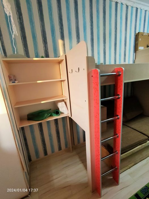 Детская кровать .Трехместный.