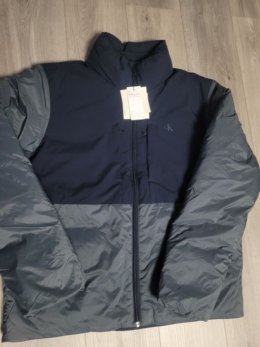 Hanorac calvin klein ,nou