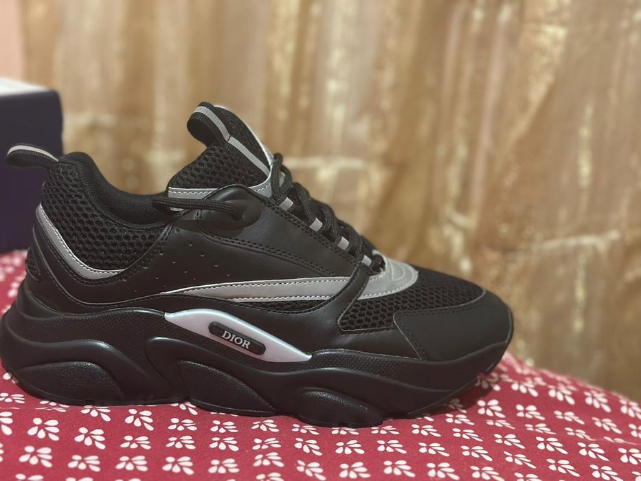Adidasi Dior B22
