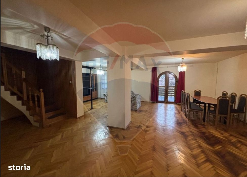 Casă de inciriat cu 4 dormitoare,Gradiste