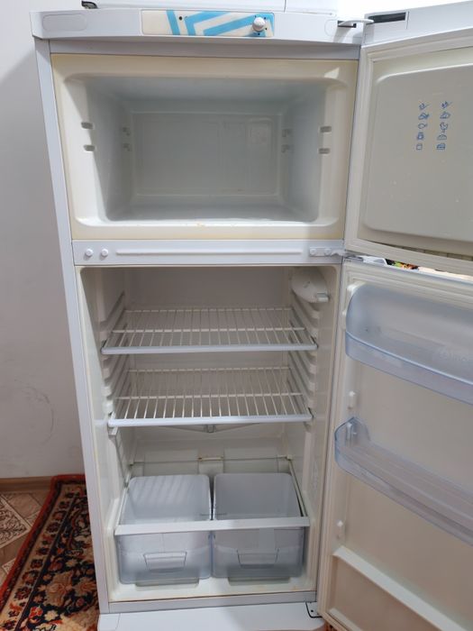 Продам холодильник в рабочем состоянии за 38 000